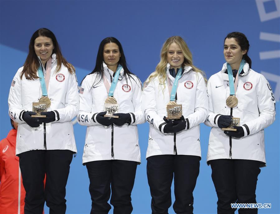 (SP)OLY-SOUTH KOREA-PYEONGCHANG-SPEED SKATING-LADIES' TEAM PURSUIT-MEDAL CEREMONY