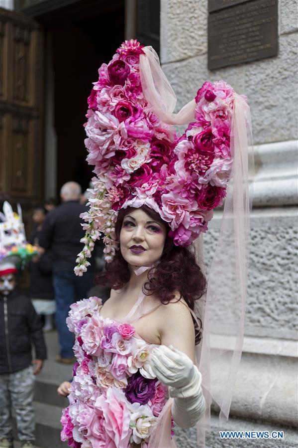 U.S.-NEW YORK-EASTER-BONNET-PARADE