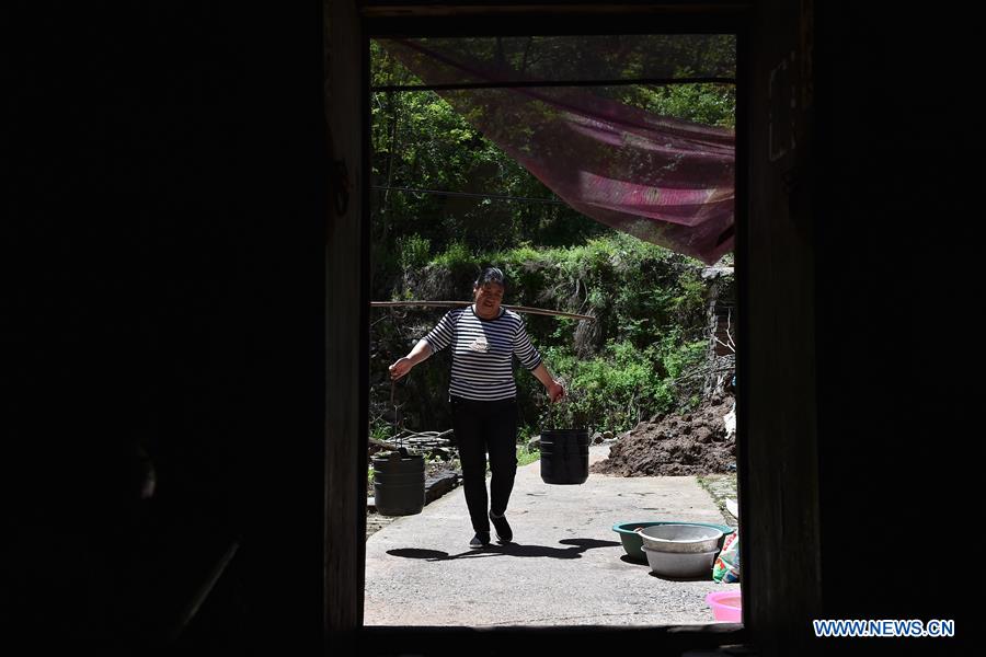 CHINA-SHANXI-WATER SHORTAGE VILLAGERS-RELOCATION (CN)