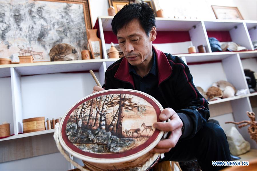 CHINA-INNER MONGOLIA-BIRCH BARK-HANDICRAFT (CN)