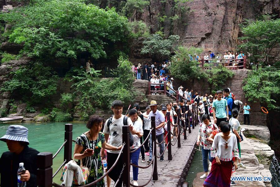 CHINA-HENAN-JIAOZUO-HONGSHI GORGE (CN)