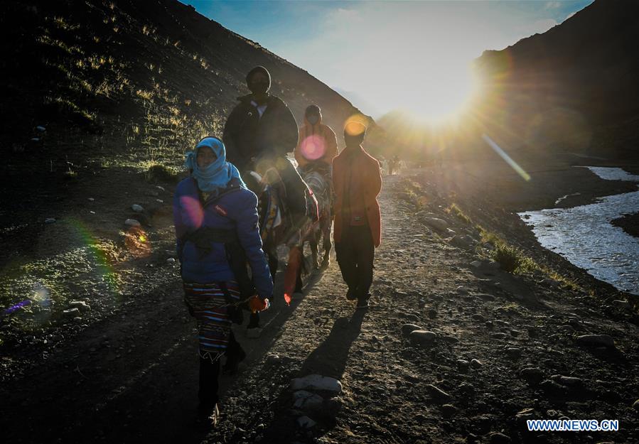 CHINA-TIBET-ALI-INDIAN PILGRIMS (CN)