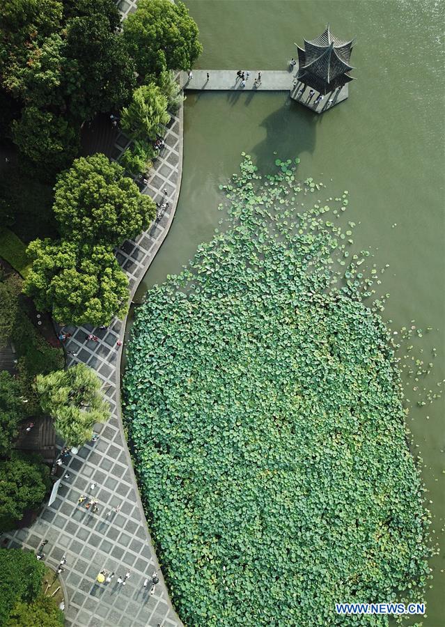 CHINA-HANGZHOU-WEST LAKE-SCENERY (CN)