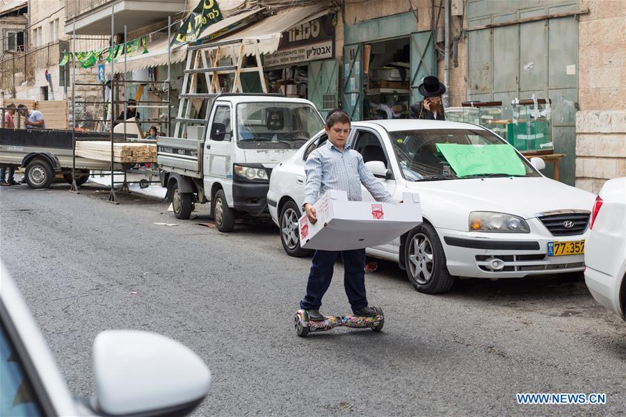 MIDEAST-JERUSALEM-JEWISH NEW YEAR-PREPARATION