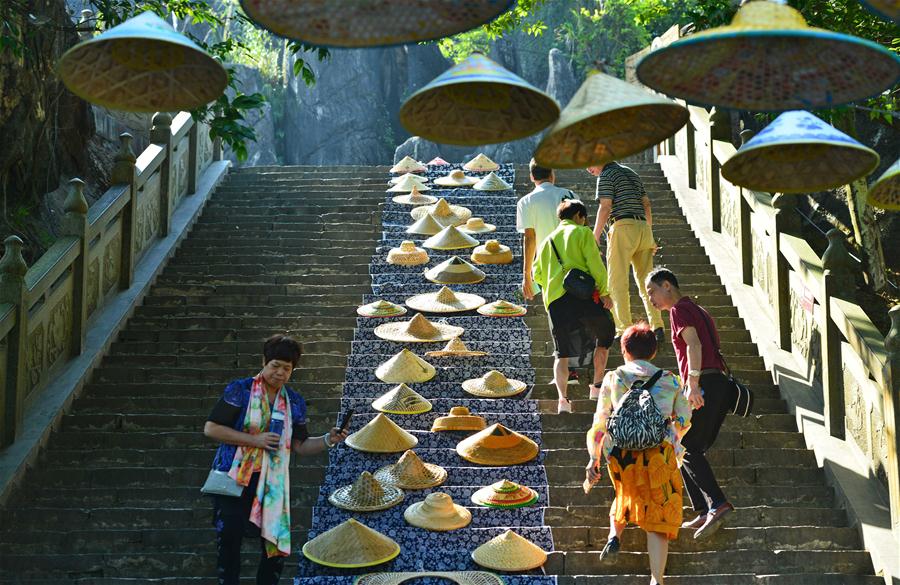 #CHINA-GUANGXI-HEZHOU-TOURISM (CN)