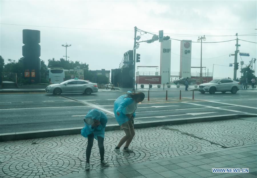 SOUTH KOREA-BUSAN-TYPHOON KONG-REY