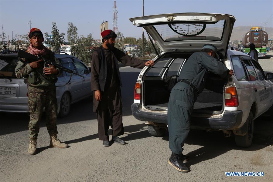 AFGHANISTAN-GHAZNI-SECURITY CHECKPOINT