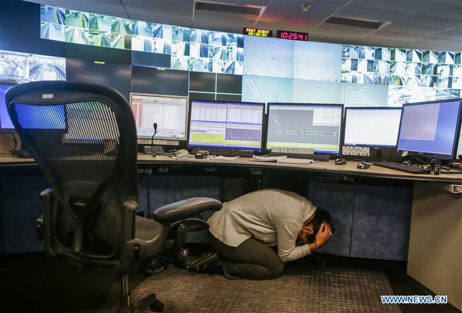 CANADA-VANCOUVER-EARTHQUAKE-DRILL