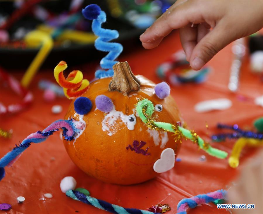 U.S.-LOS ANGELES-PUMPKIN FESTIVAL