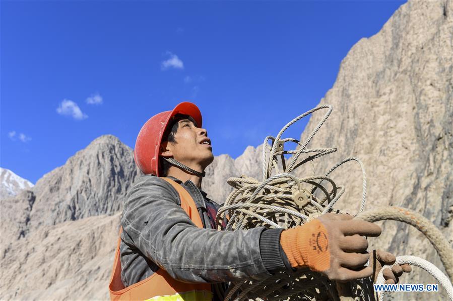 CHINA-XINJIANG-CONSTRUCTION TEAM (CN)