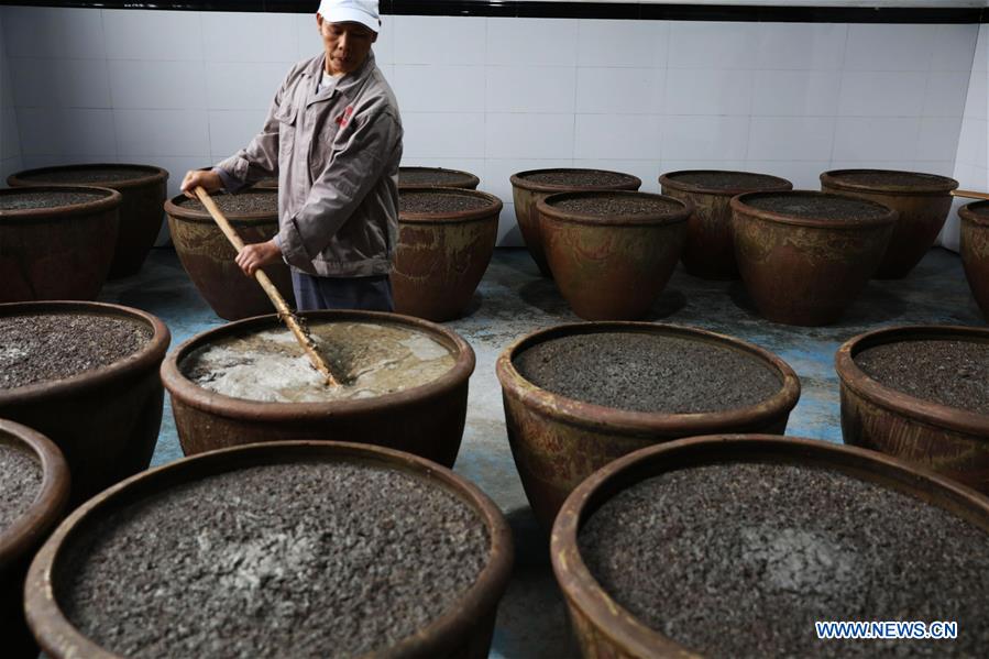 #CHINA-GUIZHOU-VINEGAR MAKING (CN) 