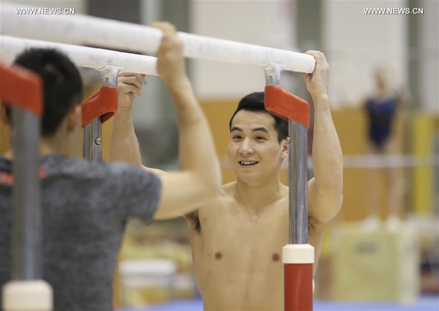 (SP)CHINA-BEIJING-ARTISTIC GYMNASTICS-TRAINING