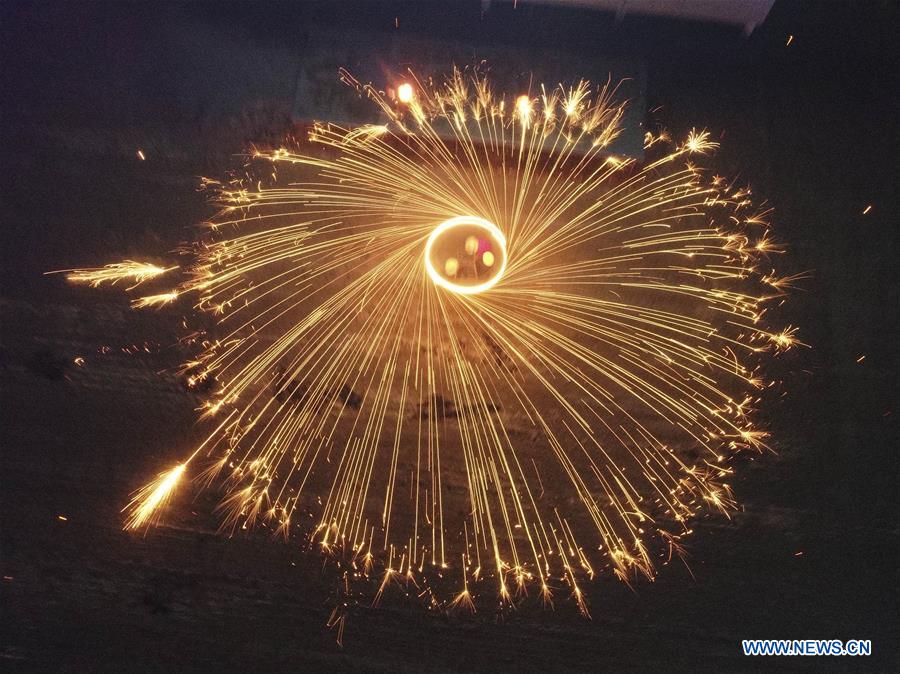 #CHINA-HEBEI-LANTERN FESTIVAL-MOLTEN IRON FIREWORKS (CN)