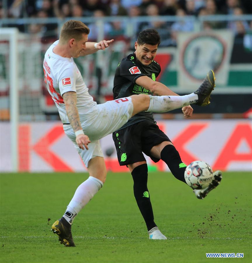 (SP)GERMANY-AUGSBURG-SOCCER-BUNDESLIGA-AUGSBURG VS HANOVER 96