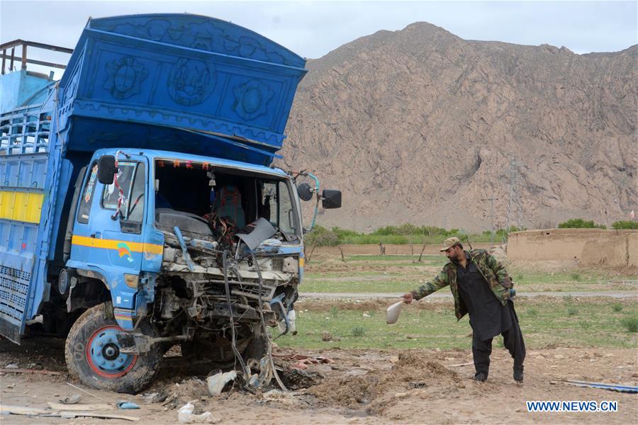 PAKISTAN-MASTUNG-ROAD ACCIDENT