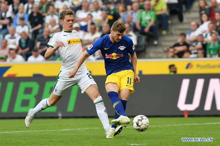 (SP)GERMANY-MOENCHENGLADBACH-SOCCER-BUNDESLIGA-MOENCHENGLADBACH VS LEIPZIG