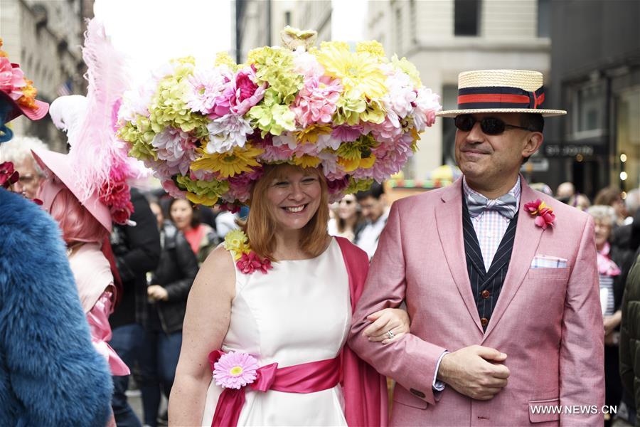 U.S.-NEW YORK-EASTER PARADE-BONNET FESTIVAL