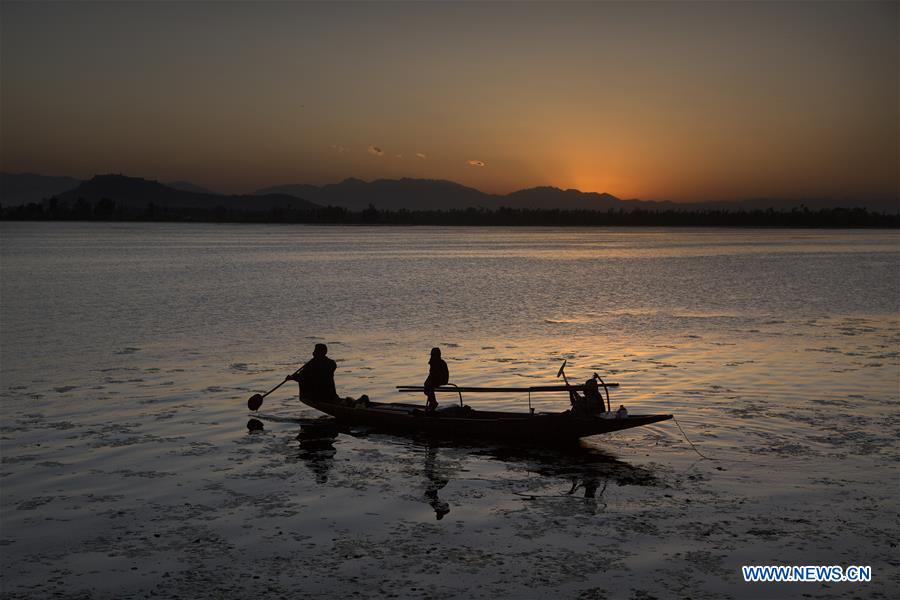 KASHMIR-SRINAGAR-SUNSET