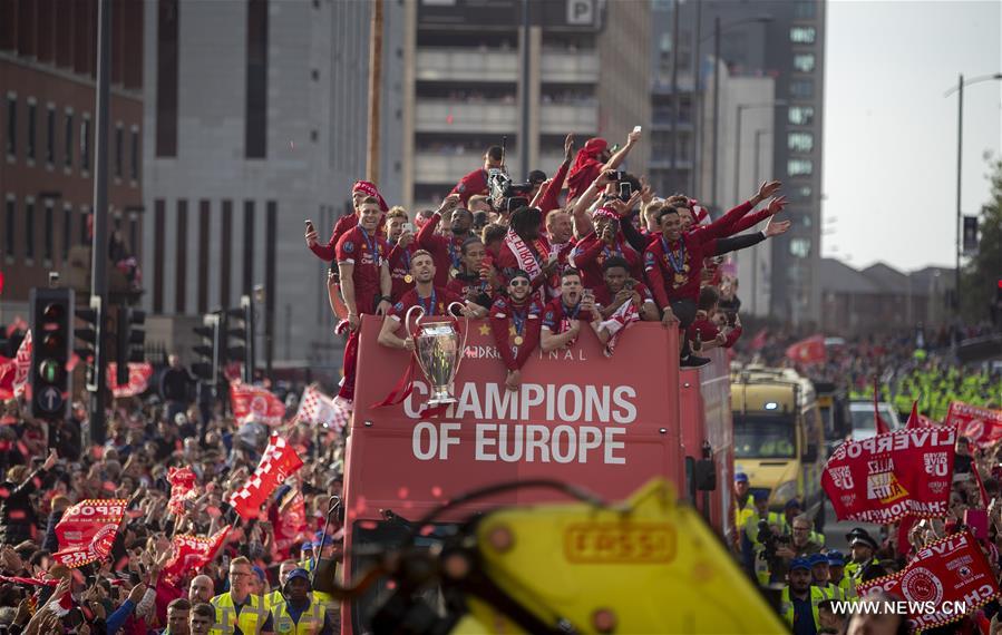 (SP) BRITAIN-LIVERPOOL-FOOTBALL-UEFA CHAMPIONS LEAGUE-LIVERPOOL TROPHY PARADE