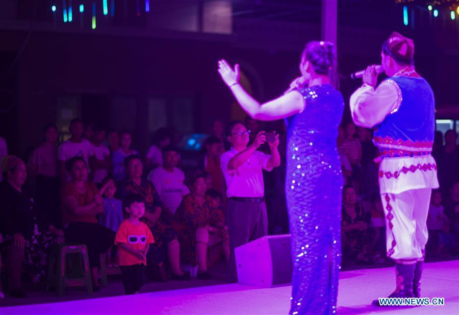 CHINA-XINJIANG-YULI-NIGHT FAIR (CN)