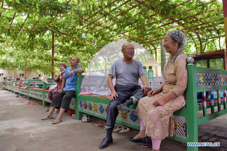 CHINA-XINJIANG-TURPAN-SAND THERAPY(CN)