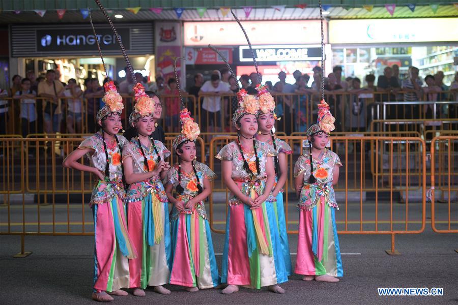 SINGAPORE-MID-AUTUMN FESTIVAL-LIGHT-UP CEREMONY