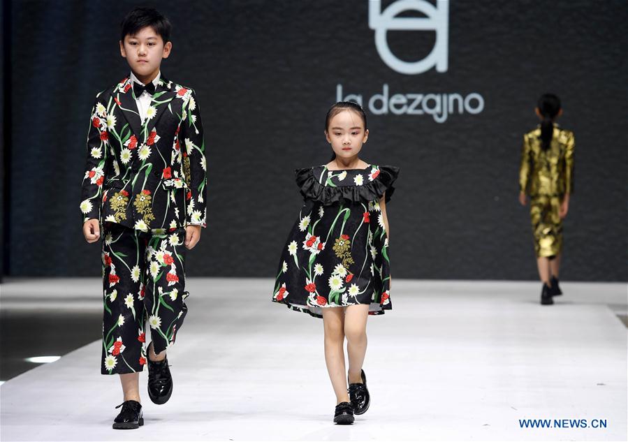 CHINA-SHANDONG-QINGDAO-FASHION WEEK (CN)