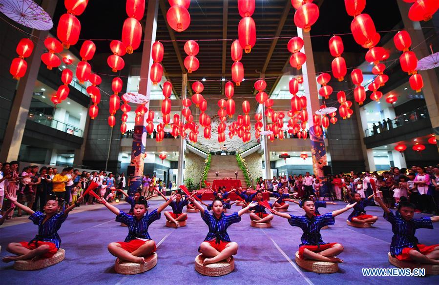 CHINA-HAINAN-MID-AUTUMN FESTIVAL-CELEBRATION (CN)