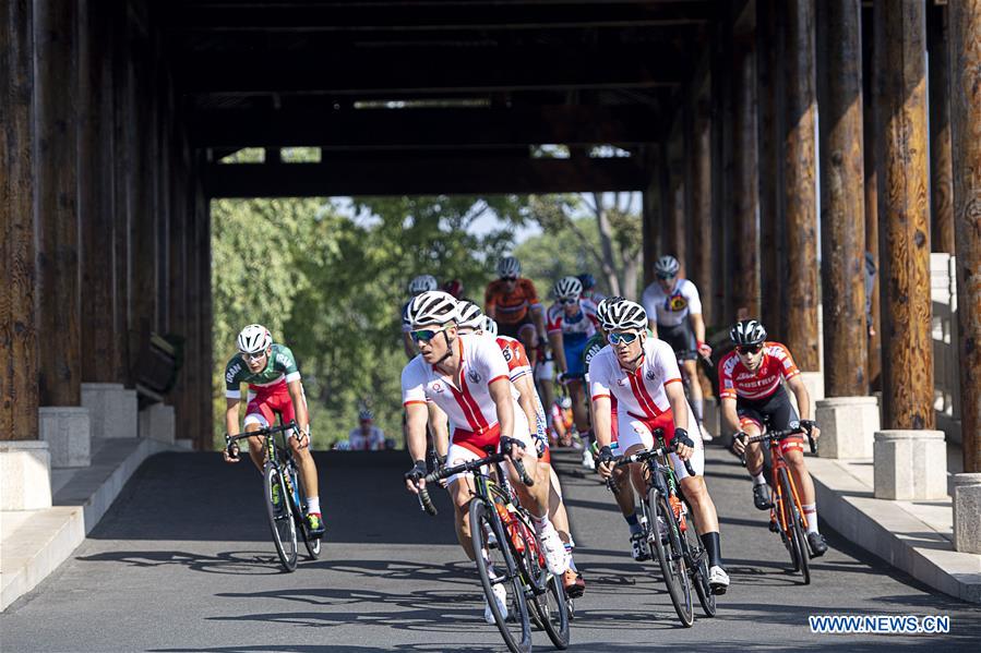 (SP)CHINA-WUHAN-7TH MILITARY WORLD GAMES-CYCLING ROAD