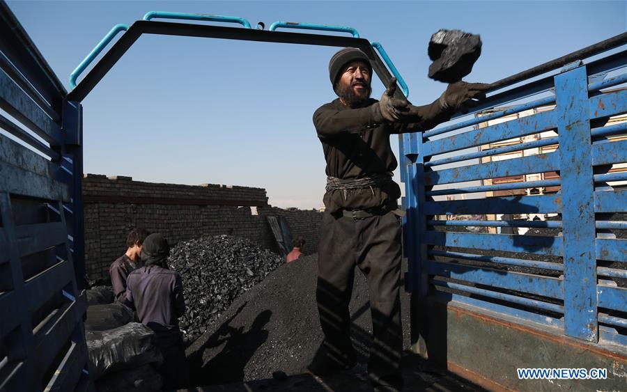 AFGHANISTAN-KABUL-COAL MARKET