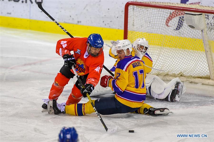 (SP)CHINA-JILIN CITY-ICE HOCKEY-SILK ROAD SUPREME HOCKEY LEAGUE-TSEN TOU VS KHIMIK(CN)