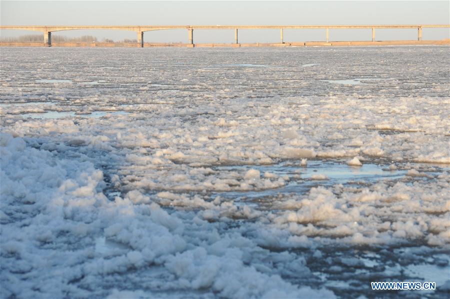 CHINA-INNER MONGOLIA-YELLOW RIVER-FREEZE(CN)