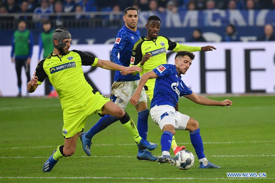 (SP)GERMANY-GELSENKIRCHEN-FOOTBALL-BUNDESLIGA-SCHALKE 04 VS PADERBORN