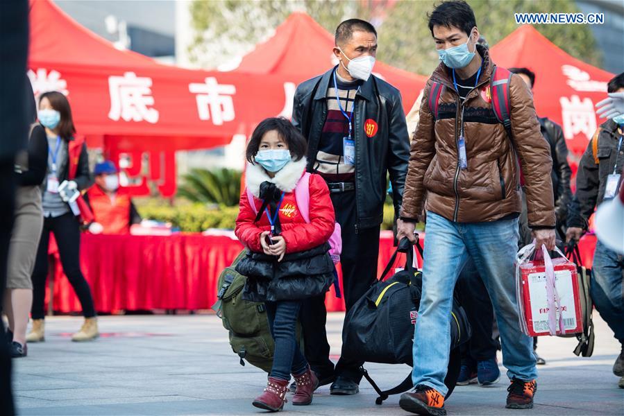 CHINA-HUNAN-SPECIAL TRAIN-RETURNING TO WORK (CN)