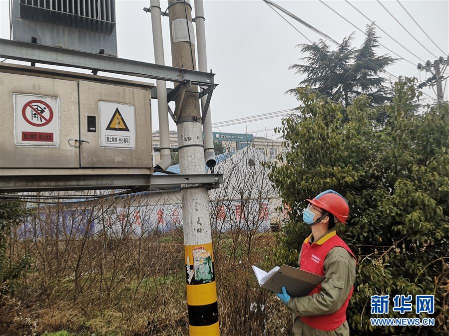 （青春的梦想 青春的奋斗·图文互动）（1）年轻，就要无悔担当——青春在奉献中闪光