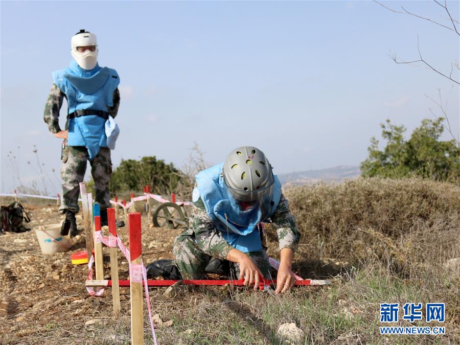 （新华全媒头条·图文互动）（12）沿着中国特色强军之路阔步前进——党中央、中央军委领导推进国防和军队建设70年纪实