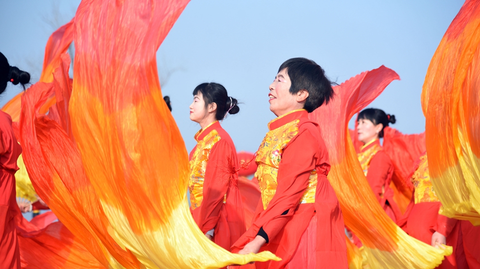 沂蒙“村晚”唱出幸福歌