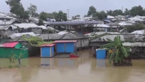 天灾！暴雨倾盆 孟加拉国难民村30万人被困